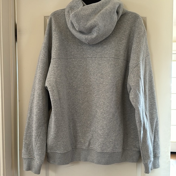 Abercrombie Men’s Essential Hoodie in Heather Gray. Like new lightly worn - Picture 2 of 3